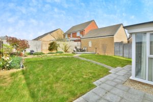 Large garden- click for photo gallery